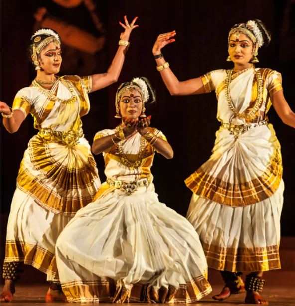 Mohiniyattam