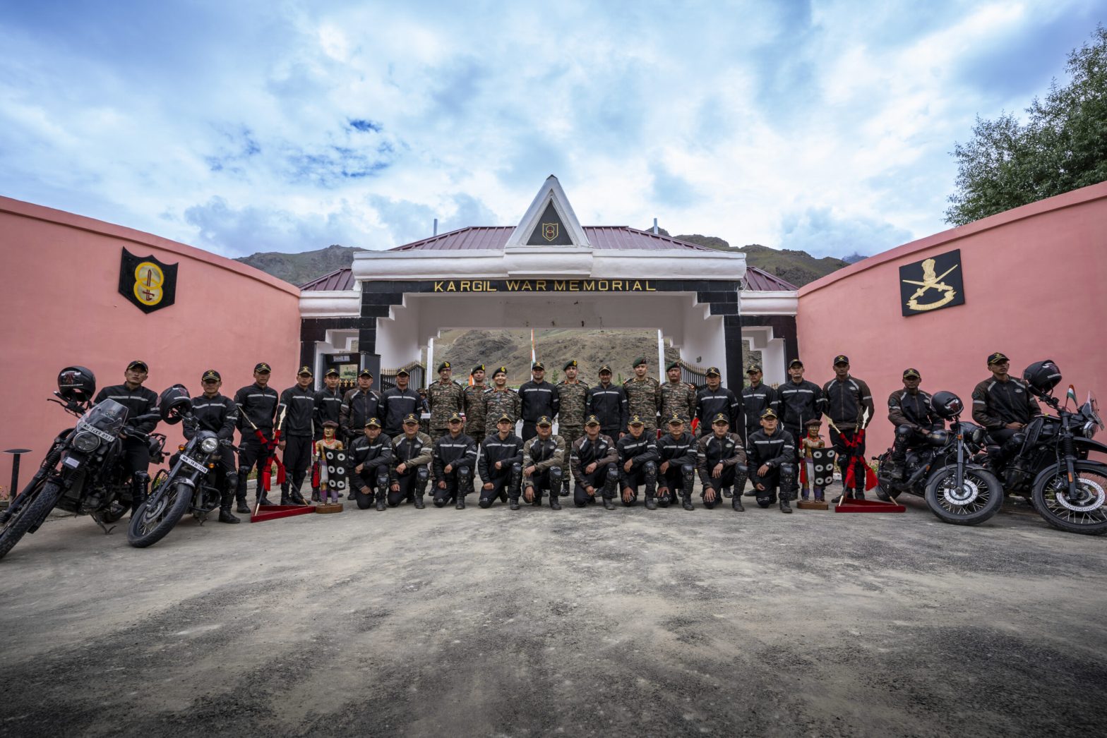 Kargil Vijay Diwas Ride: Jawa Yezdi Motorcycles Pays Tribute On Kargil ...